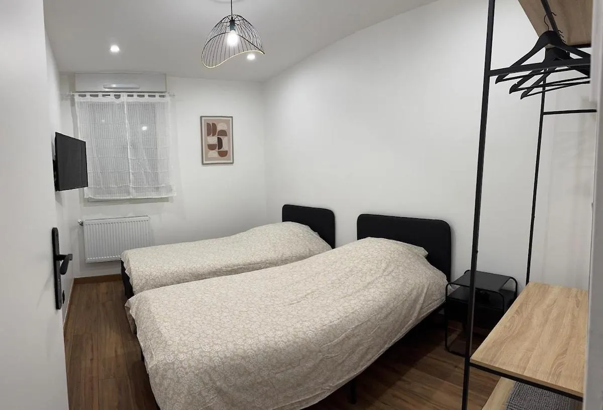 Apartment Joli Appartement T4 Fontaines-sur-Saone